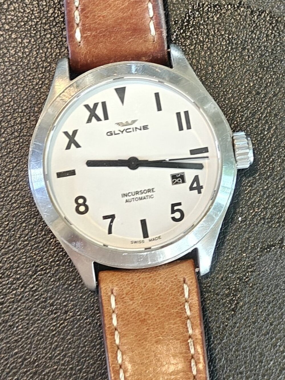 Glycine Incursore GL0042 White Cal Dial Automatic Swiss Watch Leather Strap